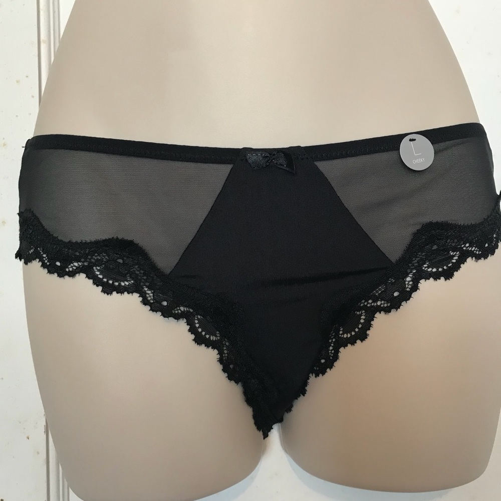 6IXTY8IGHT Black Mesh and Lace Underwear